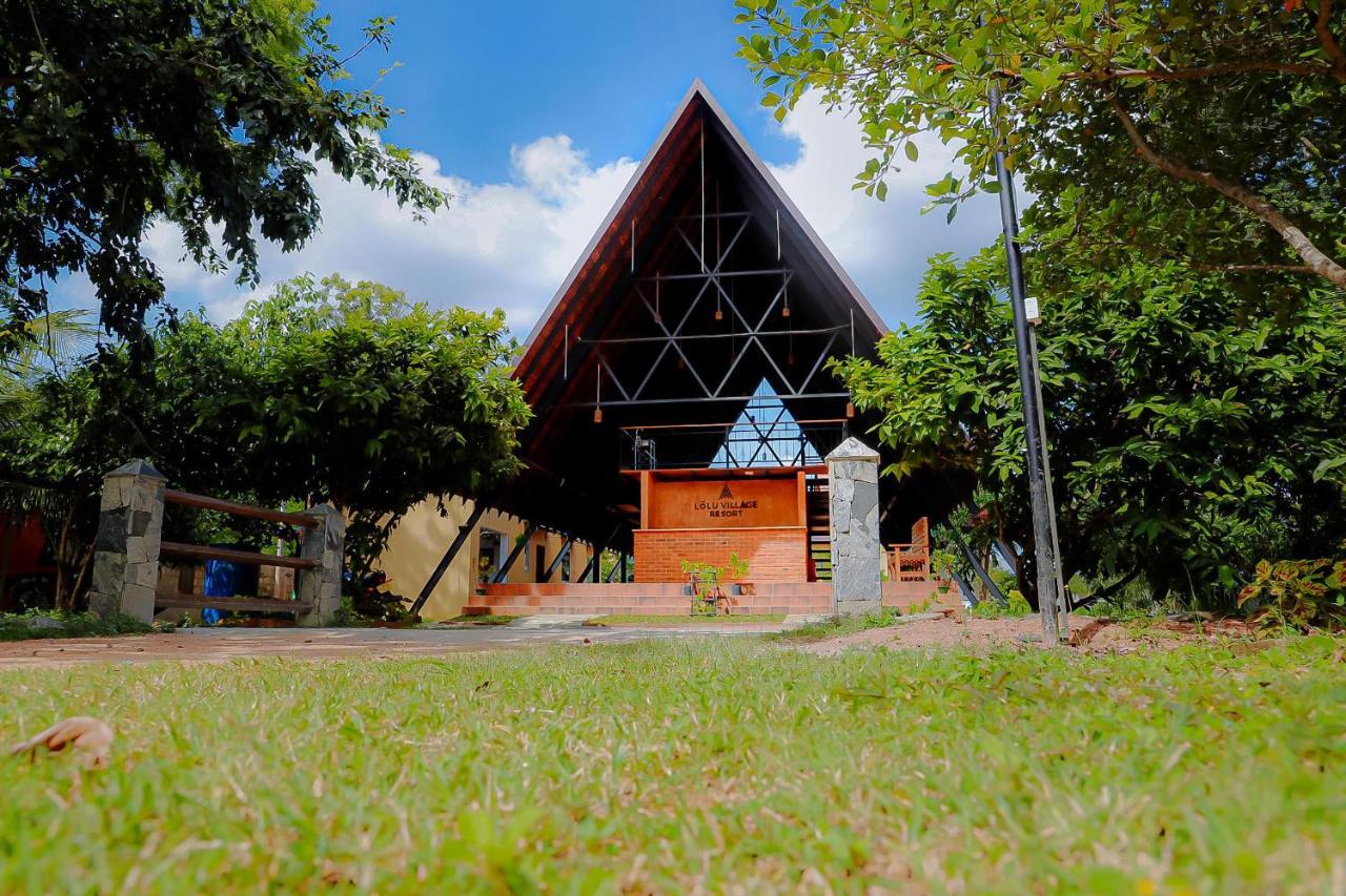 Lolu Village Resort 阿努拉德普勒 外观 照片